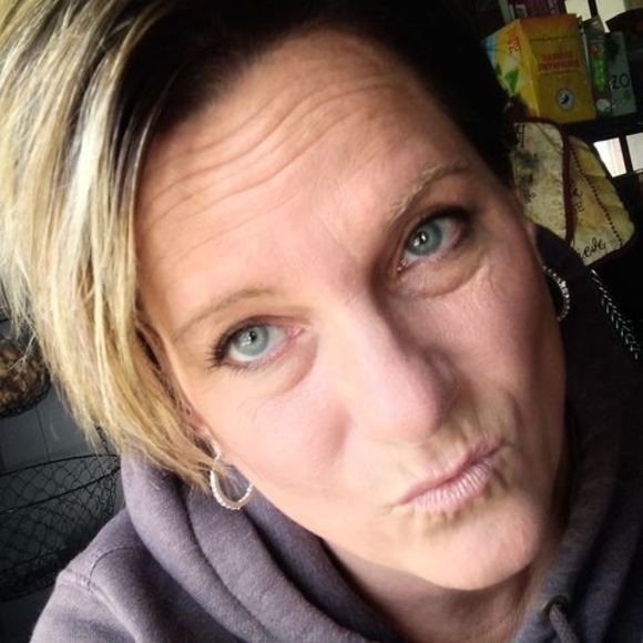 Meet your Posher, Stacy - Picture 1 of 1